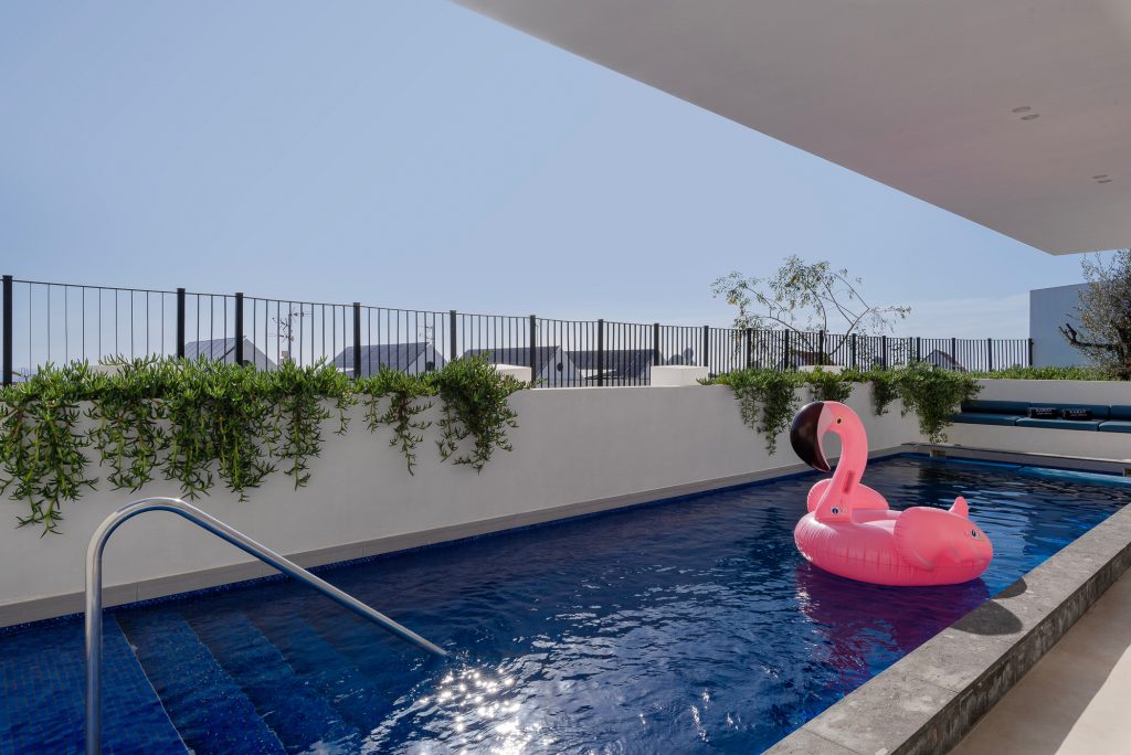 KARAT Villa Blue-1