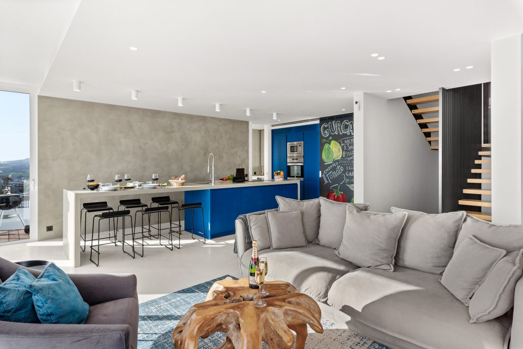 KARAT Villa Blue-3