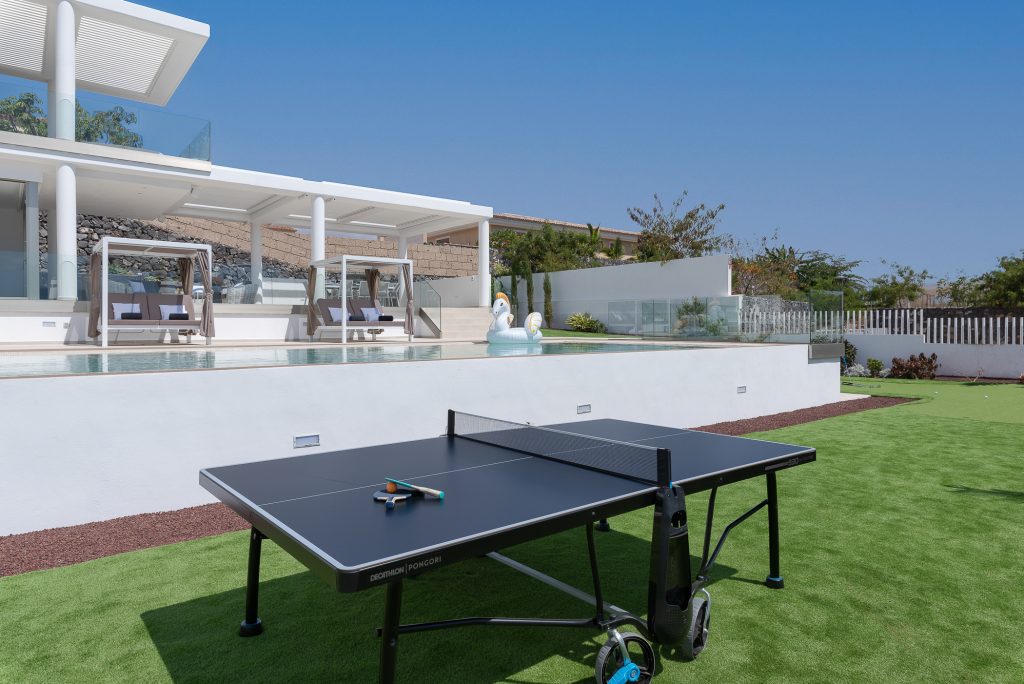 KARAT Villa Royal White-04