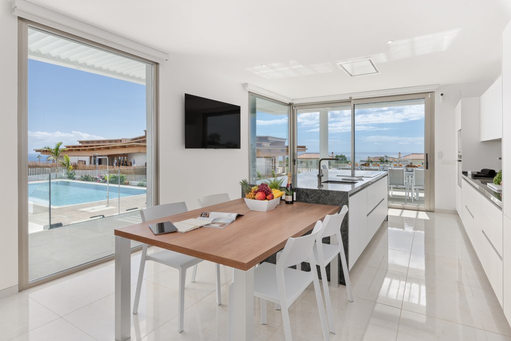 KARAT Villa Royal White-19
