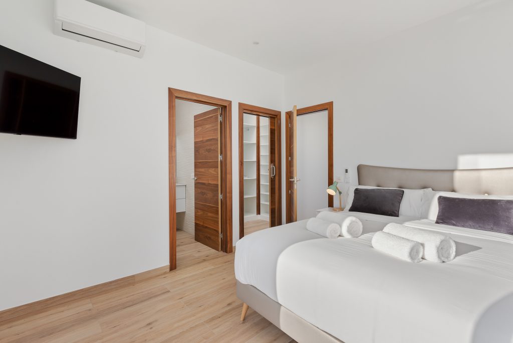 KARAT Villa Royal White-32