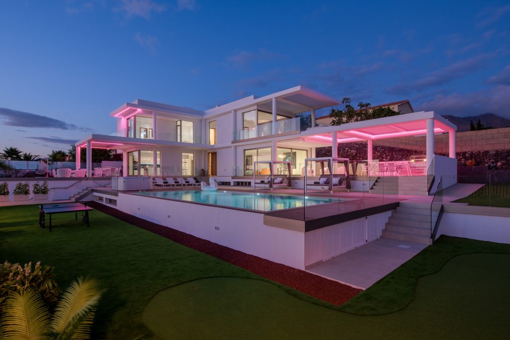 KARAT Villa Royal White-47
