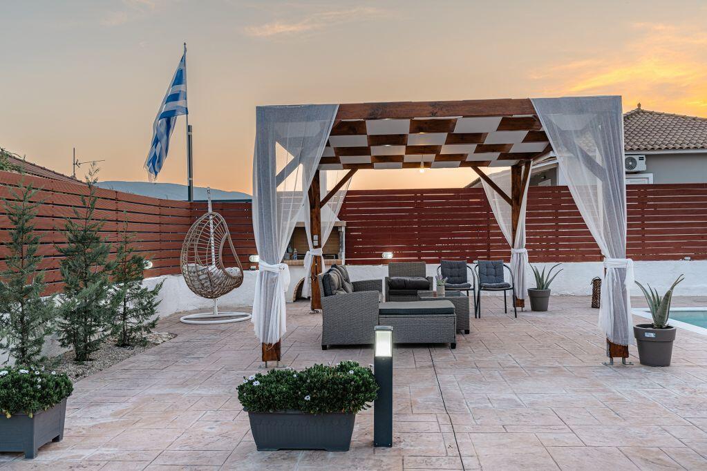Villa-Atlas-Laganas-Zakynthos-Greece-1024-576-004-5_1023_682-.jpg