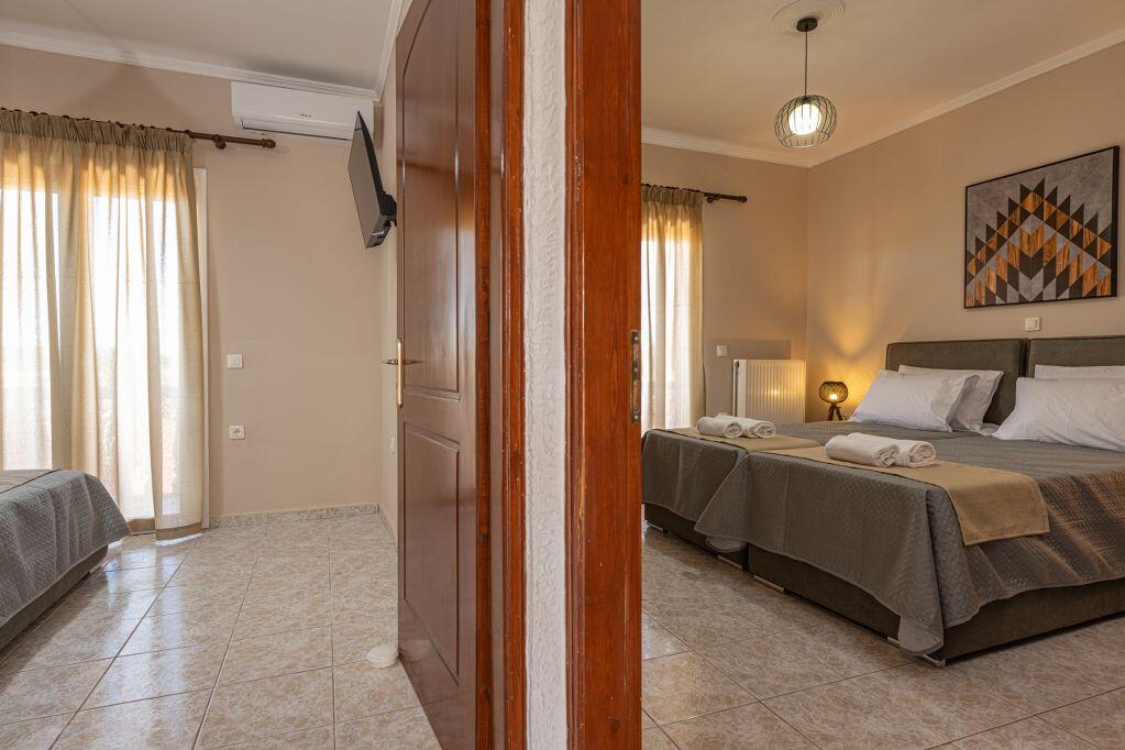 Villa-Atlas-Laganas-Zakynthos-Greece-1024-576-016_1023_682-.jpg