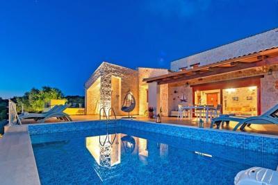 Villa-Nisaki-Agios-Nikolaos-Zakynthos-900-600-2-400x267.jpg