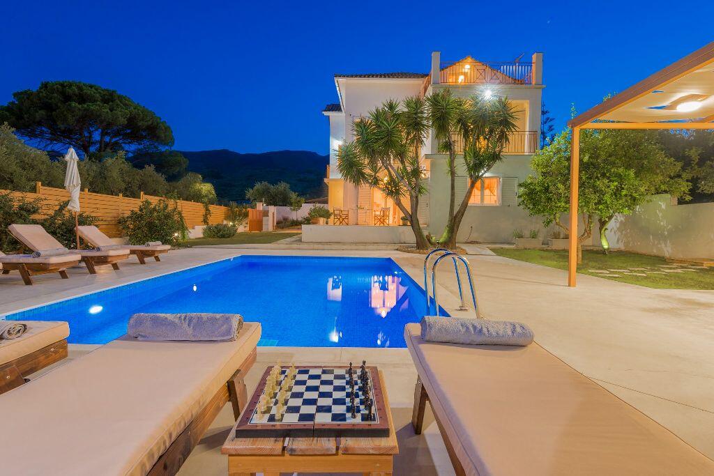 Villa-Status-Grande-Greece-Zakynthos-1023-683vILLA-Status-Grande-1024-68300005_1024_683.jpg