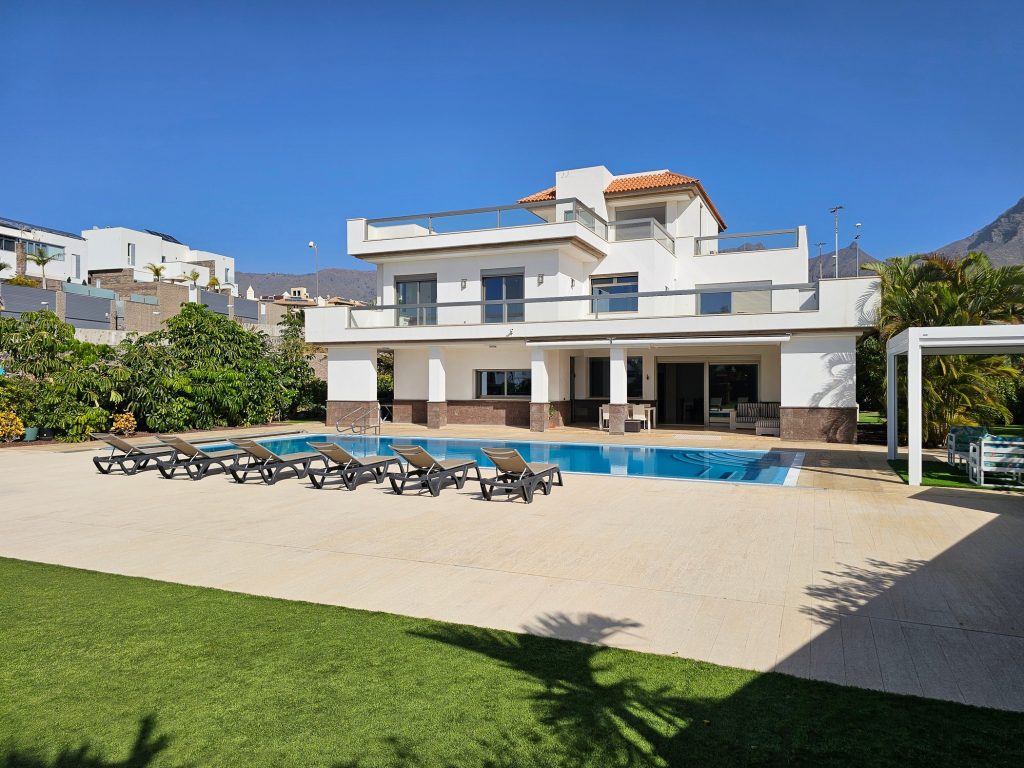 KARAT Villa Oasis del Duque_1